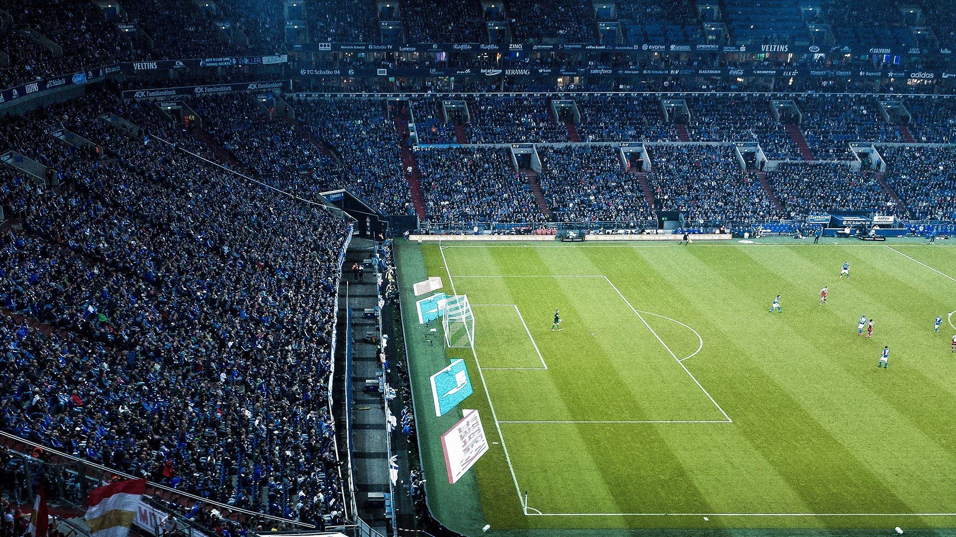 巴黎圣日耳曼与伯恩茅斯就扎巴尼转会达成协议，固定费用6300万欧元触发附加条款谈判